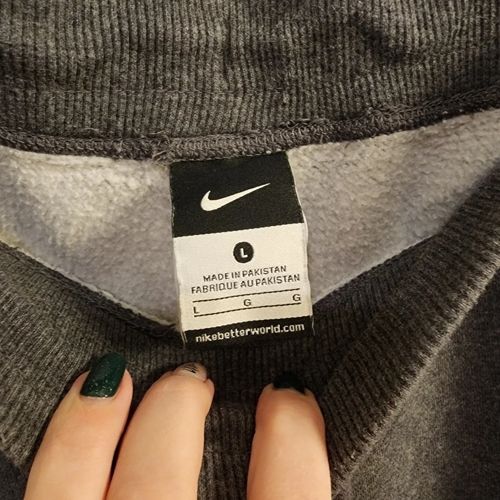 Nike sweatpants size LG dark gray